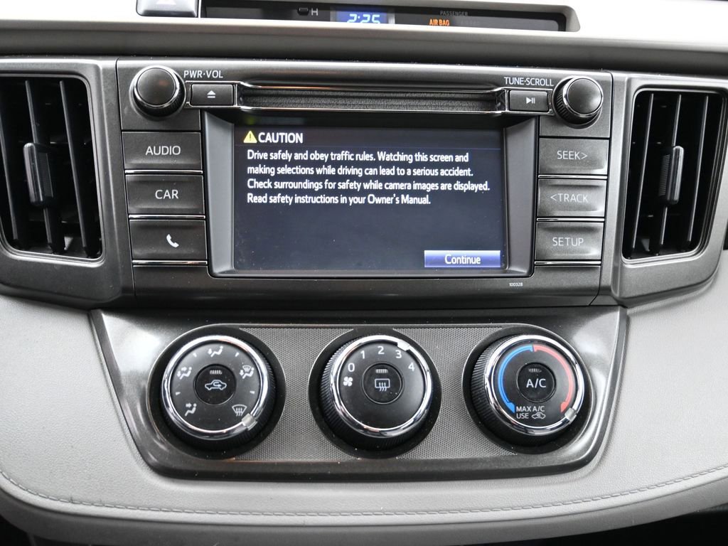 Used 2015 Toyota RAV4 LE image 15