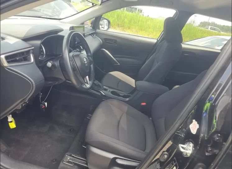 Used 2022 Toyota Corolla Cross LE FWD image 6
