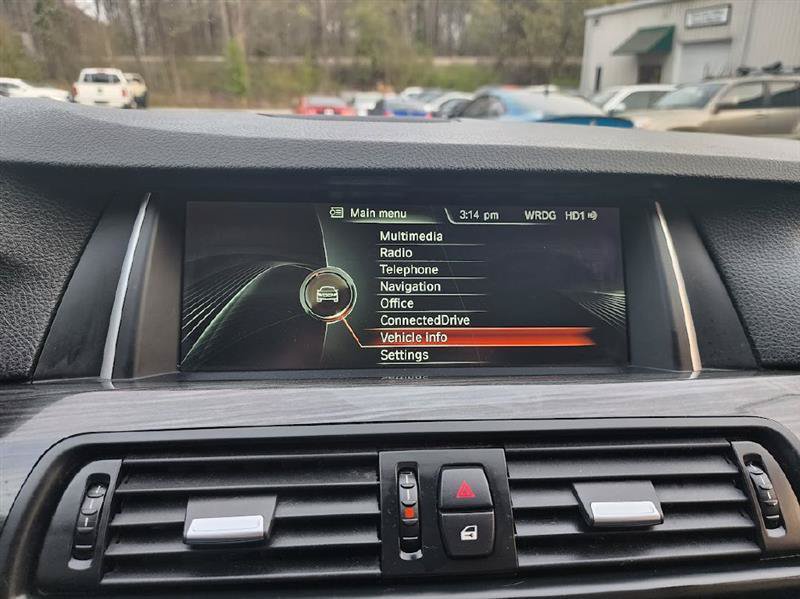 Used 2014 BMW 535d Sedan RWD image 25