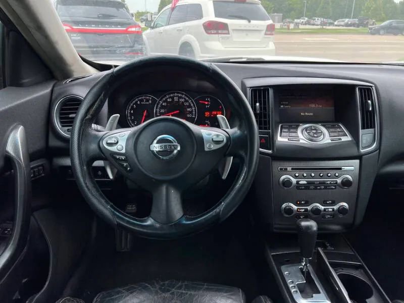 Used 2011 Nissan Maxima 3.5 SV w/ Sport Pkg FWD image 17