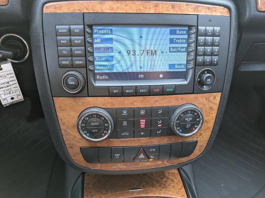 Used 2006 Mercedes-Benz R 350 R 350 AWD 4MATIC 4dr Wagon image 18