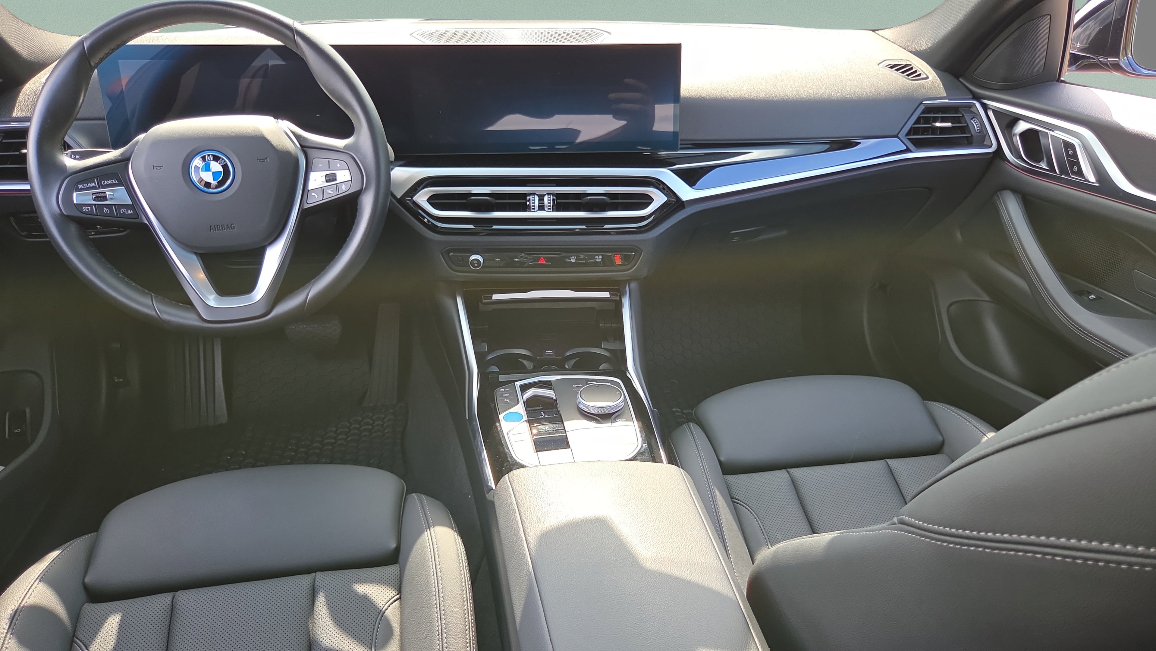 Used 2024 BMW i4 eDrive35 w/ Convenience Package RWD image 13