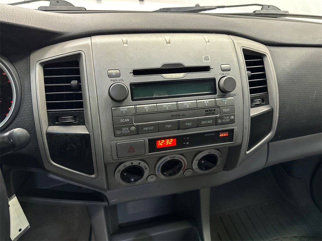 Used 2010 Toyota Tacoma PreRunner image 26