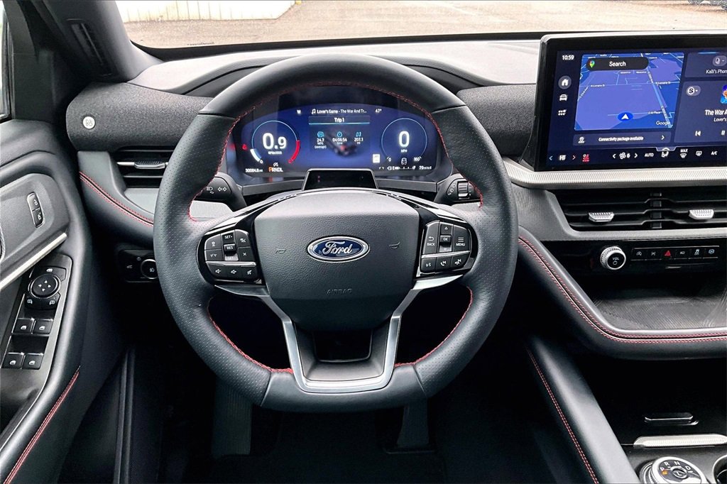 Used 2025 Ford Explorer ST-Line w/ ST-Line Street Pack image 5
