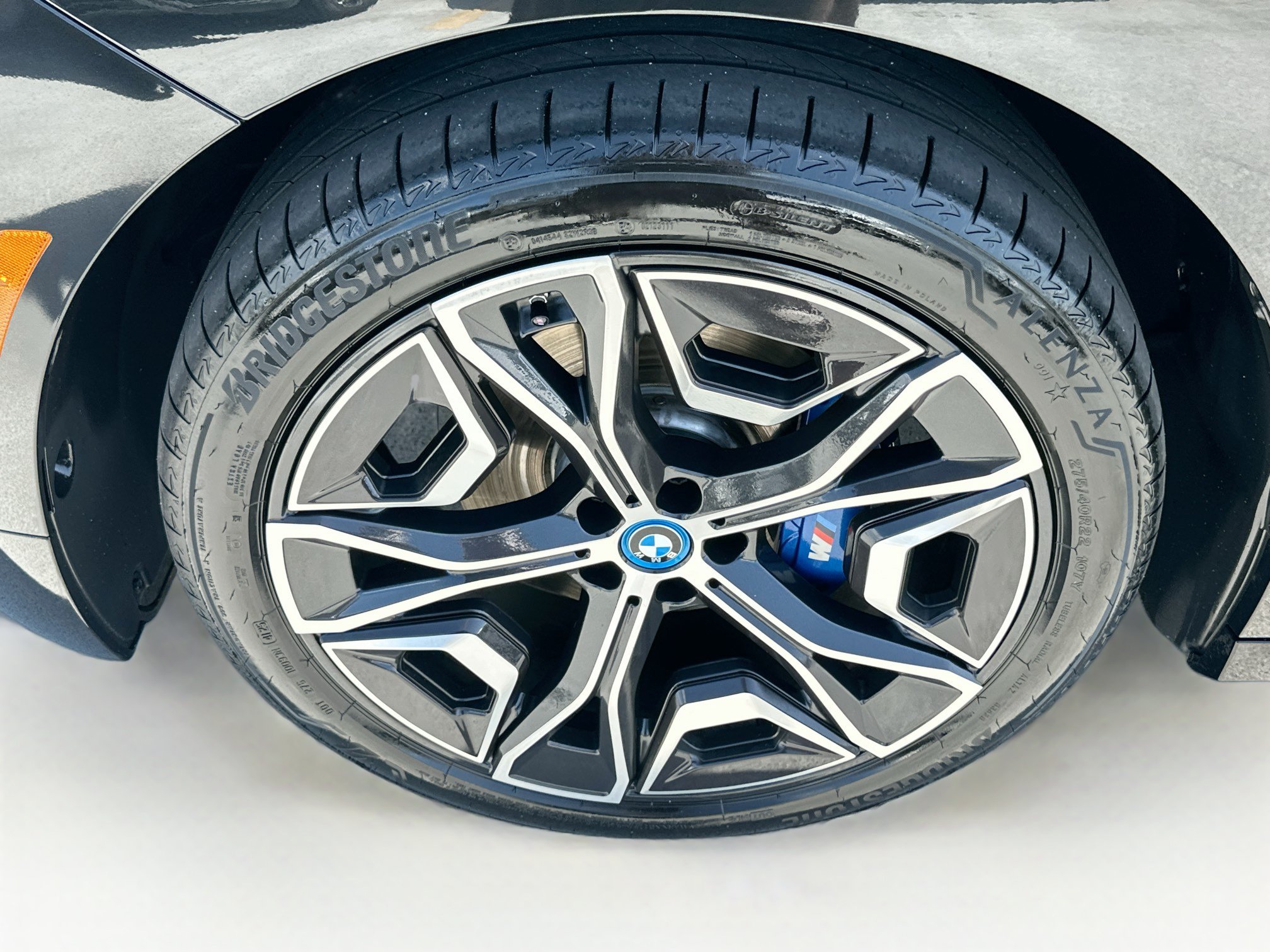 Used 2023 BMW iX M60 w/ Executive Package AWD/4WD image 33