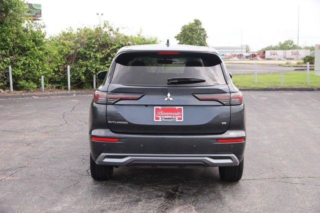 Used 2025 Mitsubishi Outlander SE AWD/4WD image 6