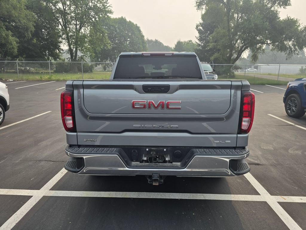 Used 2024 GMC Sierra 1500 SLE AWD/4WD image 4