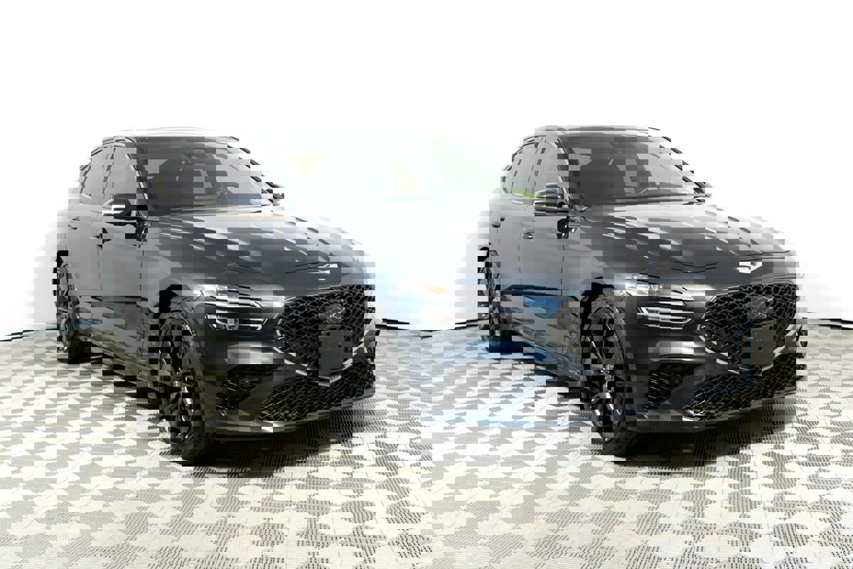 Used 2023 Genesis G70 2.0T w/ Sport Prestige Package image 30