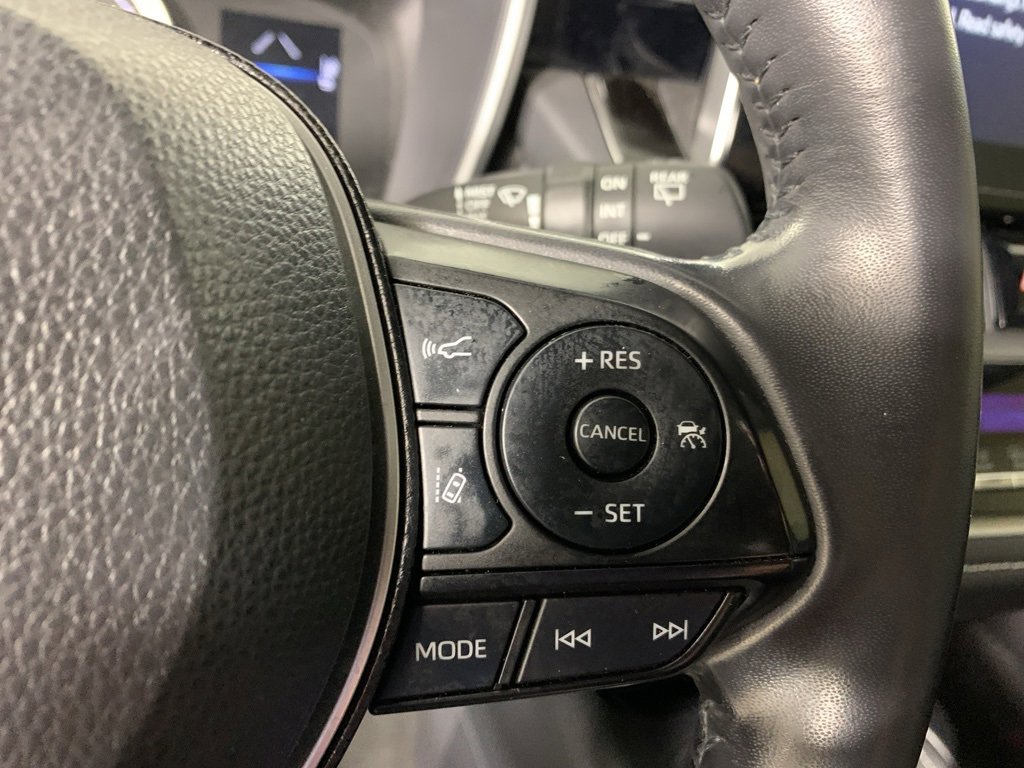 Used 2021 Toyota Corolla SE w/ Carpet Mat Package (TMS) image 19