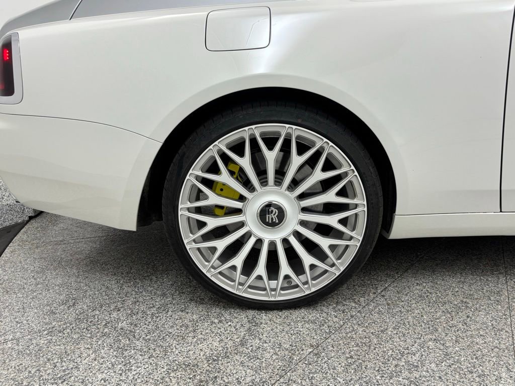 Used 2016 Rolls-Royce Wraith RWD image 50