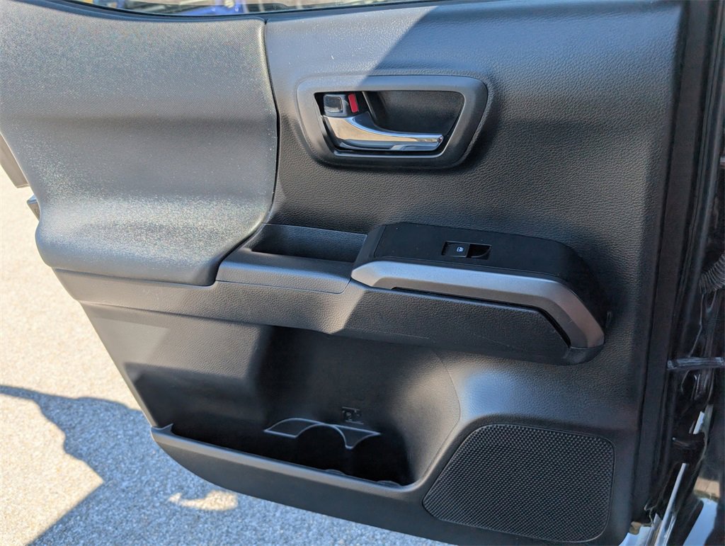 Used 2021 Toyota Tacoma TRD Off-Road image 30