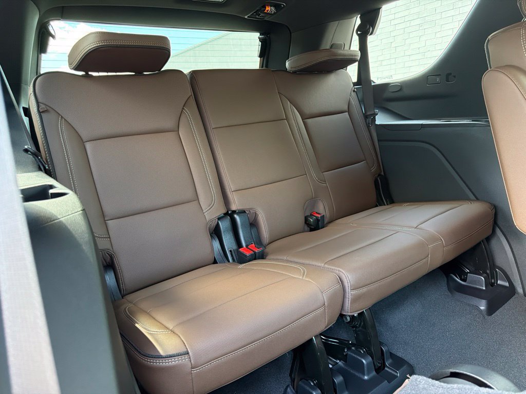 New 2026 Chevrolet Tahoe High Country AWD/4WD image 12