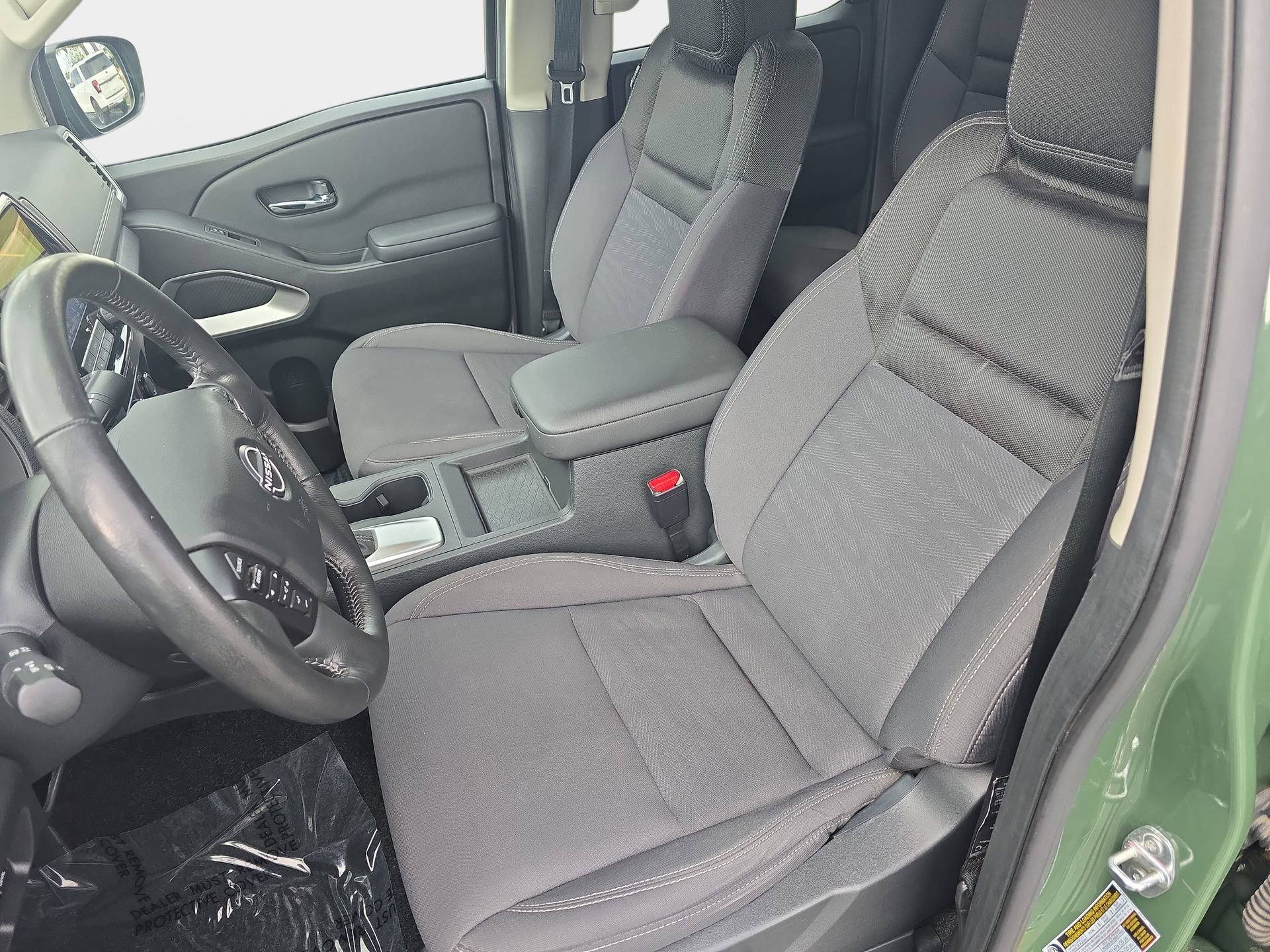 Used 2024 Nissan Frontier SV w/ SV Convenience Package RWD image 14