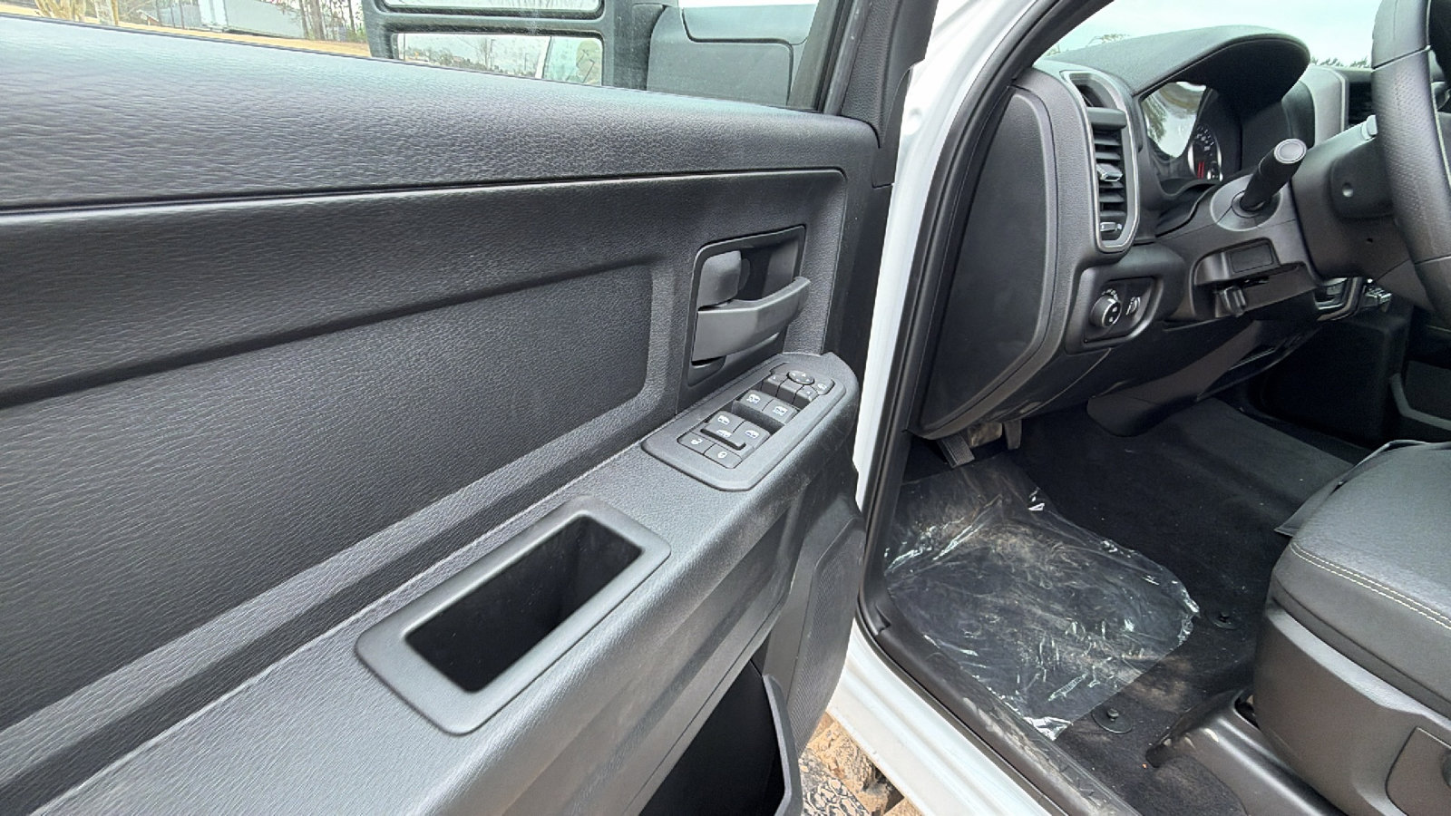 New 2026 RAM 2500 Tradesman image 15