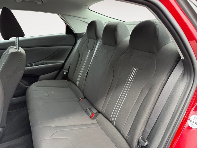 Used 2023 Hyundai Elantra SEL w/ Convenience Package image 14