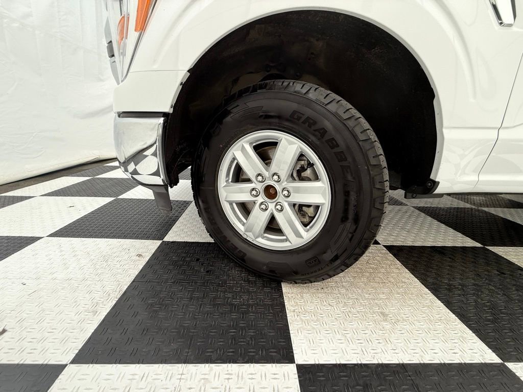 Used 2021 Ford F150 XLT w/ Trailer Tow Package image 9