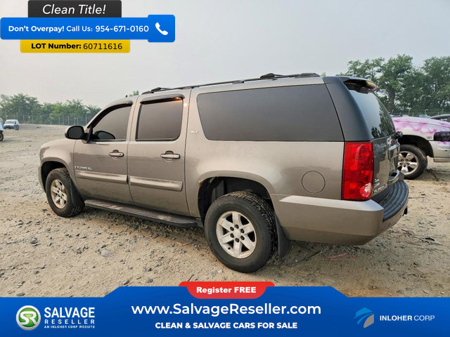 Used 2007 GMC Yukon XL SLT w/ SLT Preferred Equipment Group AWD/4WD image 3