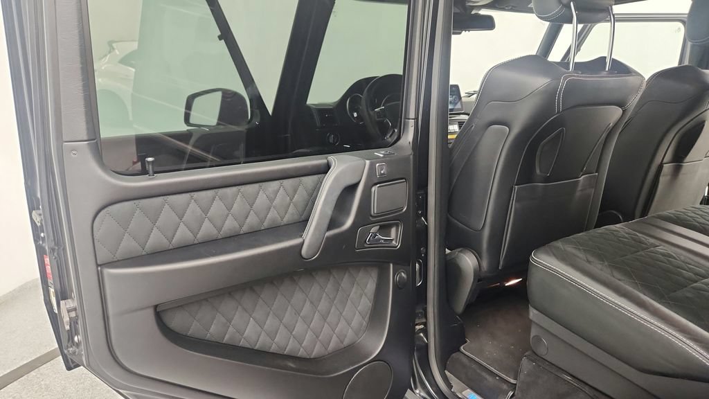Used 2017 Mercedes-Benz G 550 Squared image 40