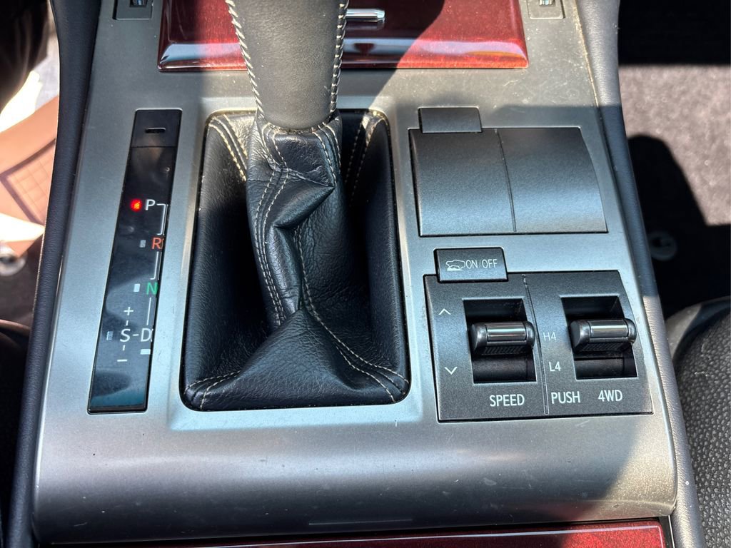 Used 2017 Lexus GX 460 Premium w/ Premium Package image 38