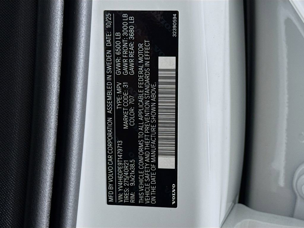 New 2026 Volvo XC90 T8 Plus w/ Protection Package Premier image 34