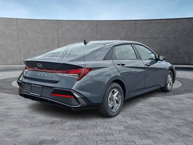 New 2026 Hyundai Elantra SE FWD image 7