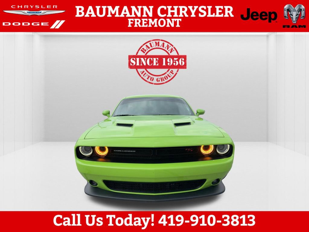 Used 2015 Dodge Challenger R/T Scat Pack w/ Leather Interior Group image 11