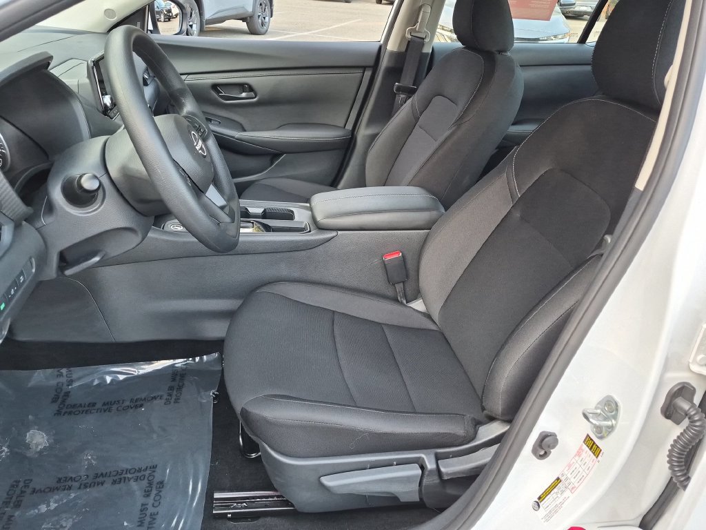 Used 2025 Nissan Sentra S FWD image 14