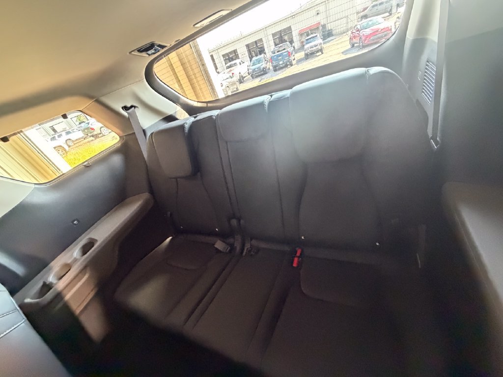 Certified 2025 Kia Carnival SX FWD image 22