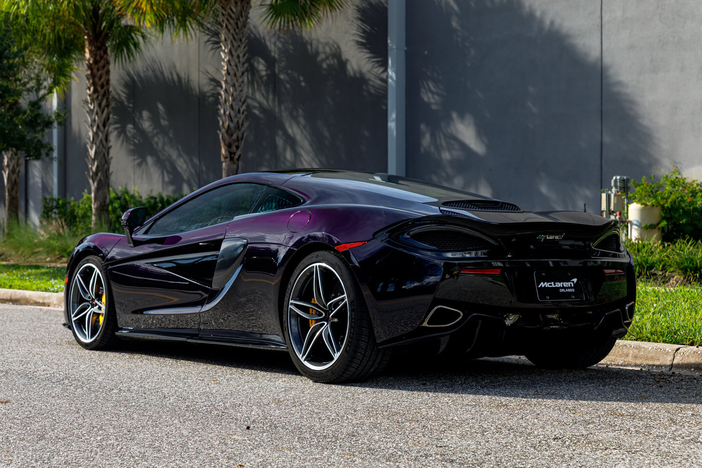 Used 2018 McLaren 570S RWD image 30