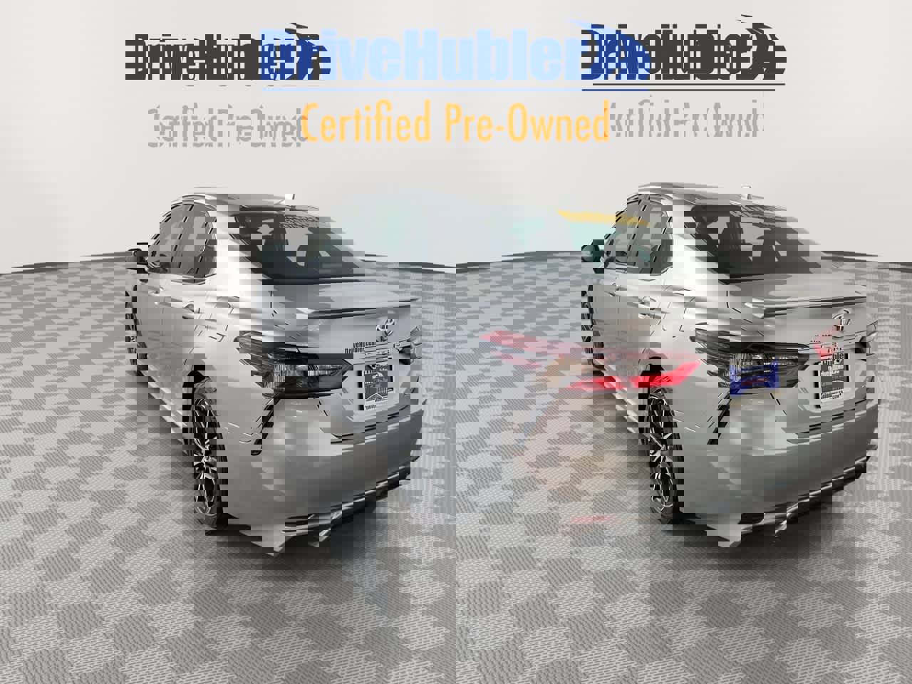 Used 2024 Toyota Camry SE image 6