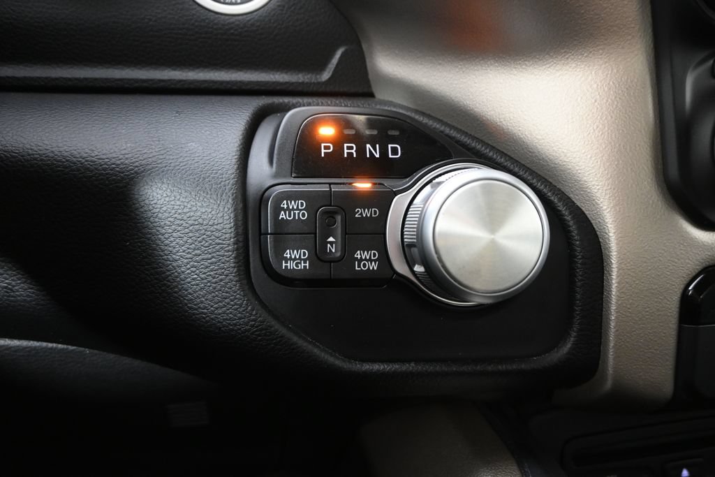 Used 2019 RAM 1500 Laramie AWD/4WD image 34