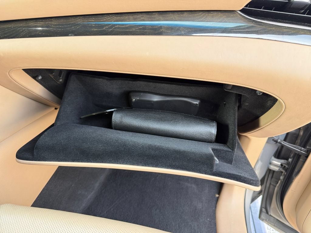 Used 2018 Cadillac Escalade ESV Platinum AWD/4WD image 51