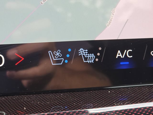 New 2026 Chevrolet Traverse RS w/ LPO, Floor Liner Package FWD image 30
