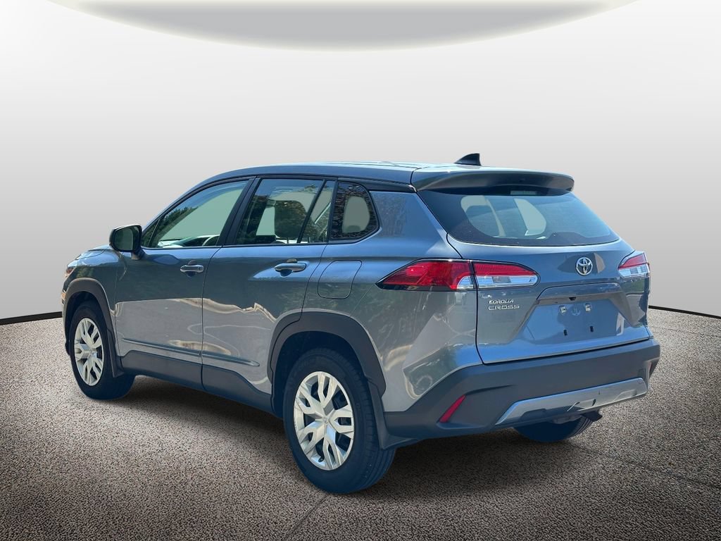 Used 2023 Toyota Corolla Cross L FWD image 4