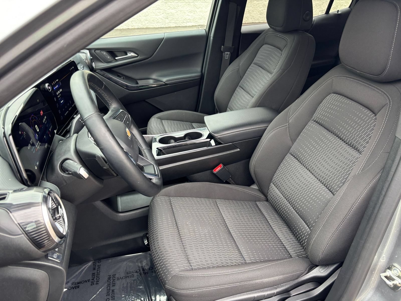 Used 2025 Chevrolet Equinox LT FWD image 37