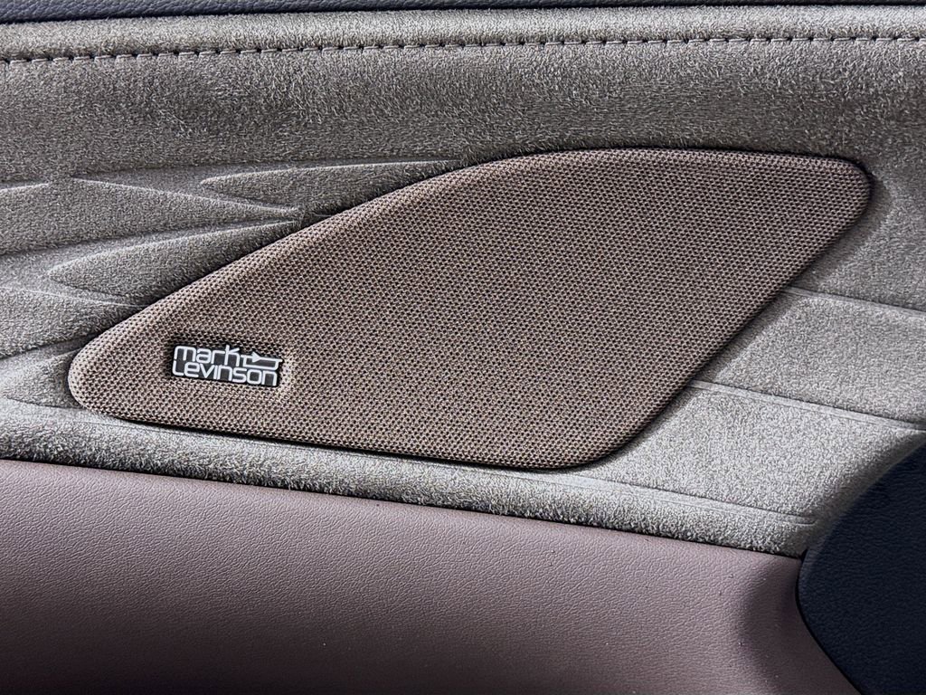 Used 2025 Lexus RX 350 w/ Convenience Package image 19