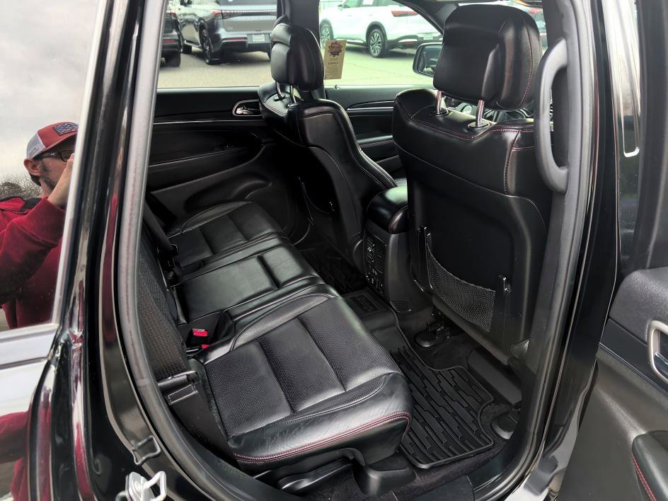 Used 2018 Jeep Grand Cherokee Trailhawk w/ Trailhawk Luxury Group image 13