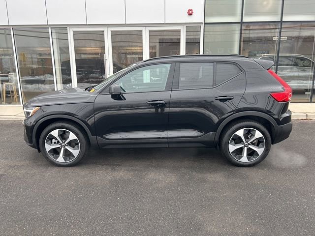 Certified 2025 Volvo XC40 B5 Plus video 2