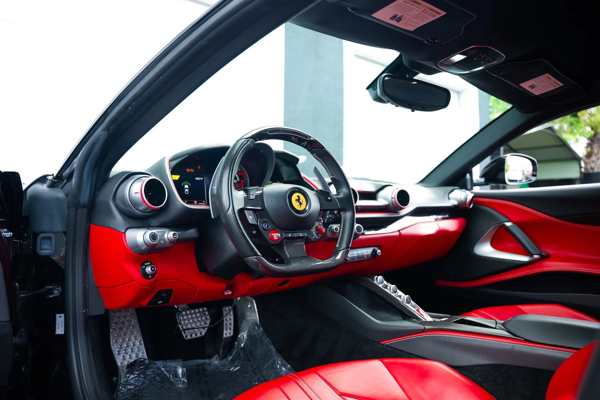 Used 2019 Ferrari 812 Superfast RWD image 13