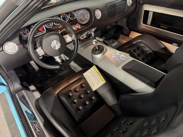 Used 2006 Ford GT RWD image 35