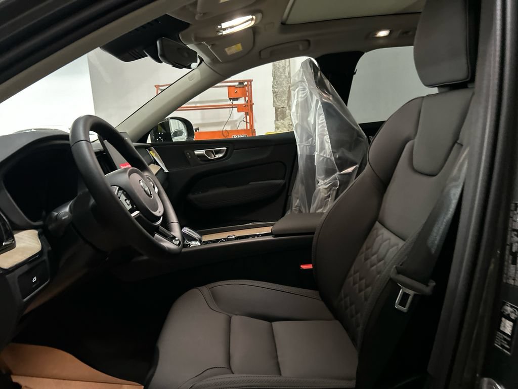 New 2026 Volvo XC60 B5 Plus w/ Climate Package AWD/4WD image 10