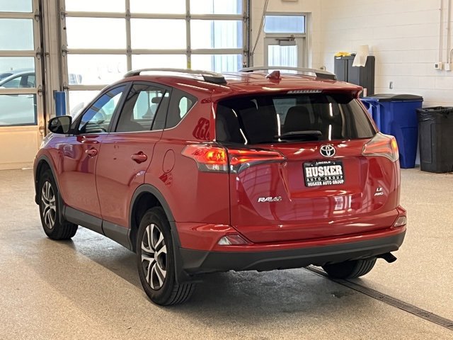 Used 2016 Toyota RAV4 LE image 3