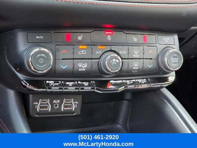 Used 2025 Dodge Durango GT RWD image 23