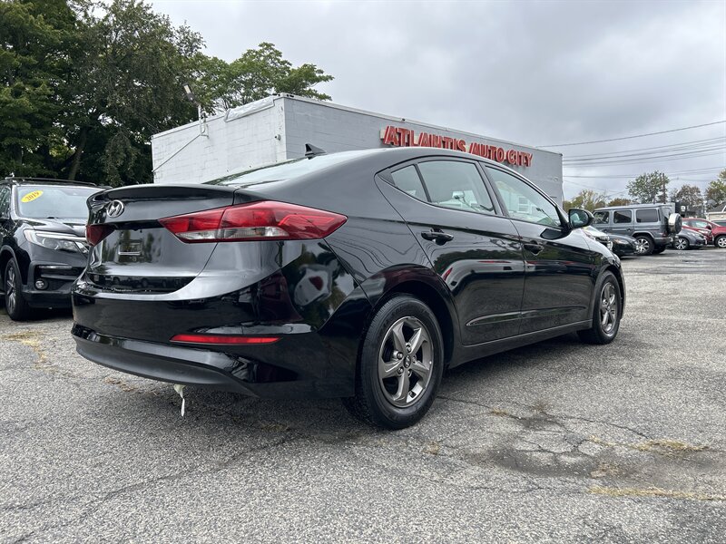 Used 2017 Hyundai Elantra ECO w/ Cargo Package FWD image 4