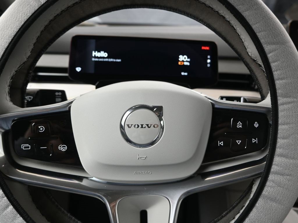 New 2025 Volvo EX90 Ultra image 23