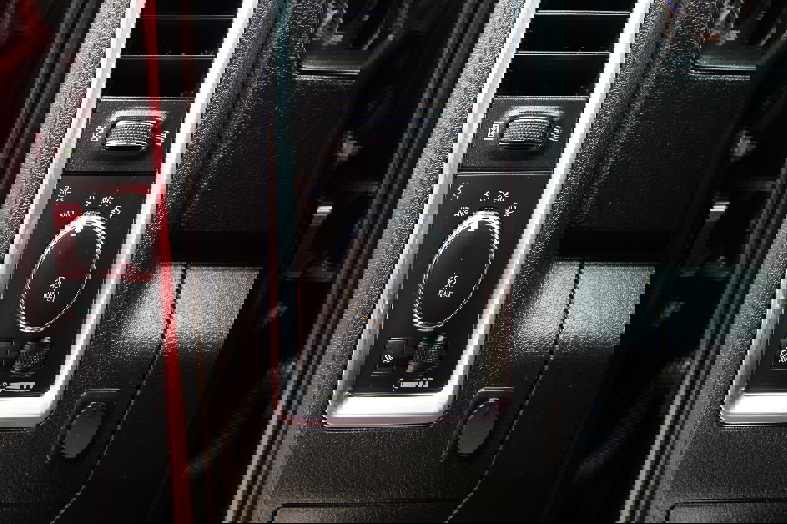 Used 2018 RAM 3500 Laramie Longhorn image 26