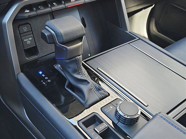 Used 2026 Toyota Sequoia Platinum AWD/4WD image 16