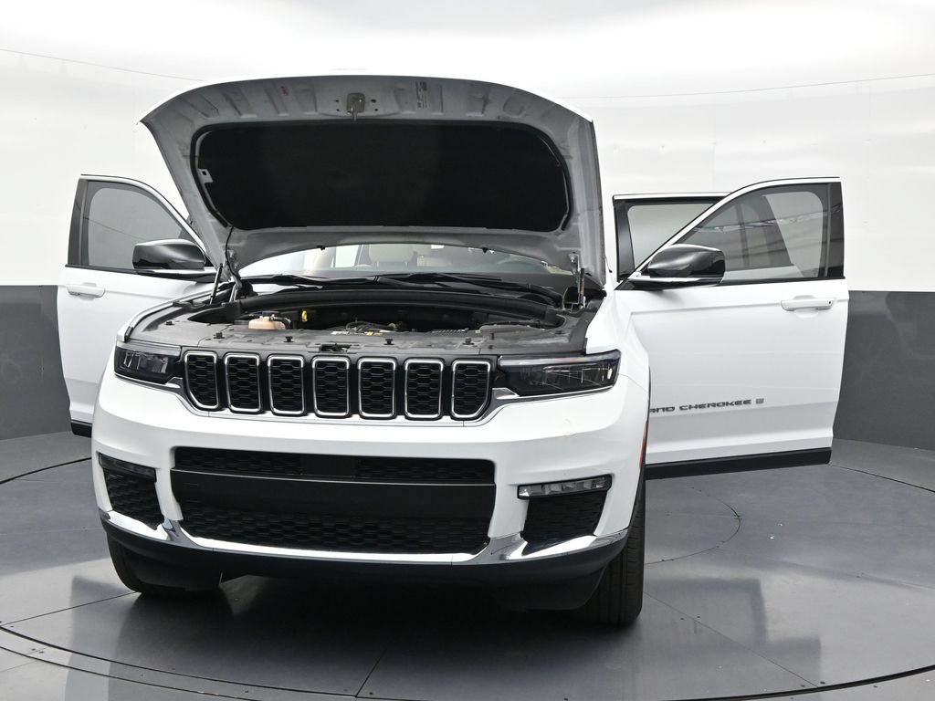 Used 2023 Jeep Grand Cherokee L Limited w/ Luxury Tech Group II AWD/4WD image 33
