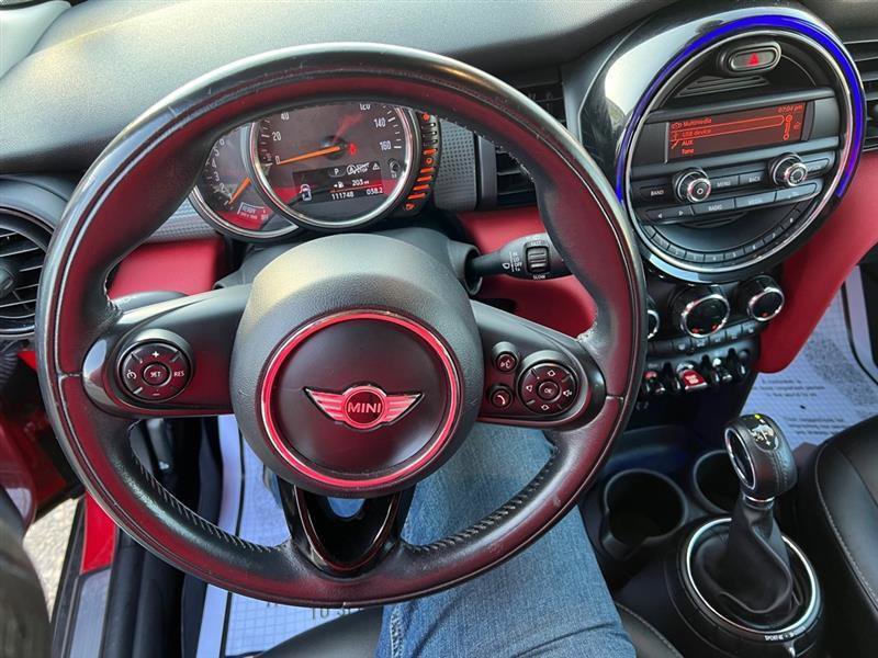Used 2015 MINI Cooper 4-Door Hardtop FWD image 34