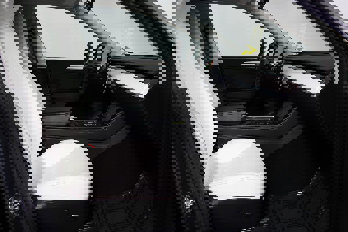 Used 2022 Tesla Model Y Performance image 12